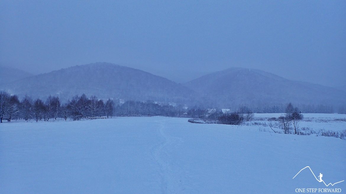 Szlak na Tarnicę zimą - Bieszczady