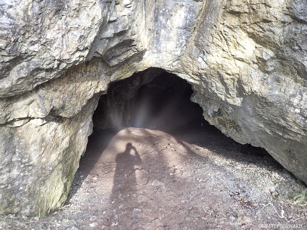 Jaskinia Dziura - wejście