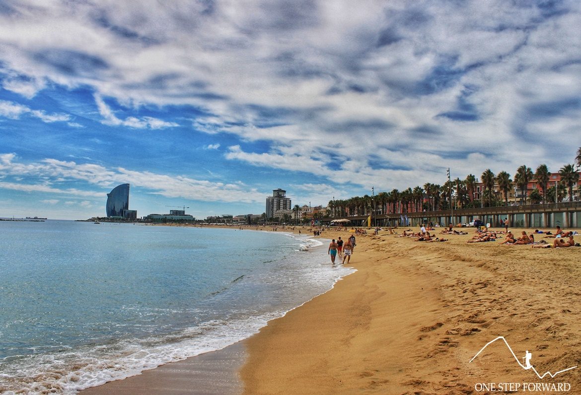 Najlepsza plaża w Barcelonie - La Barceloneta