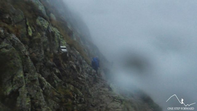 Zejście ze Świnickiej Przełęczy podczas załamania pogody
