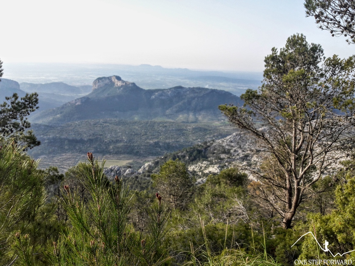 Powyżej przełęczy Coll L'Ofre - Ruta de Tres Miles, Majorka
