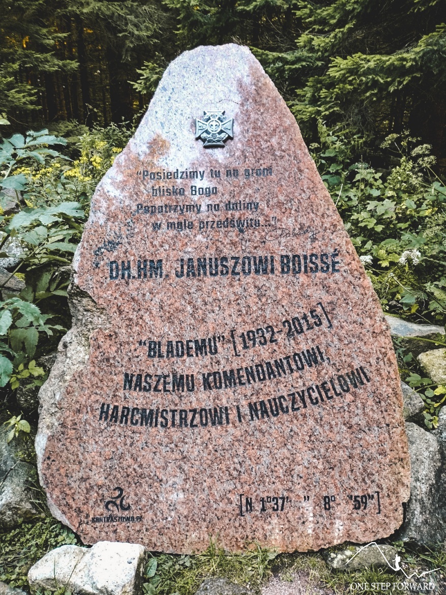 Obelisk upamiętniający harcmistrza Janusza Boisse'a - Rudawy Janowickie